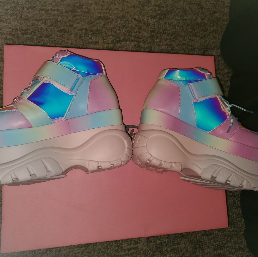 Sugar Thrillz Iridescent Pastel Platforms - Picture 6 of 9